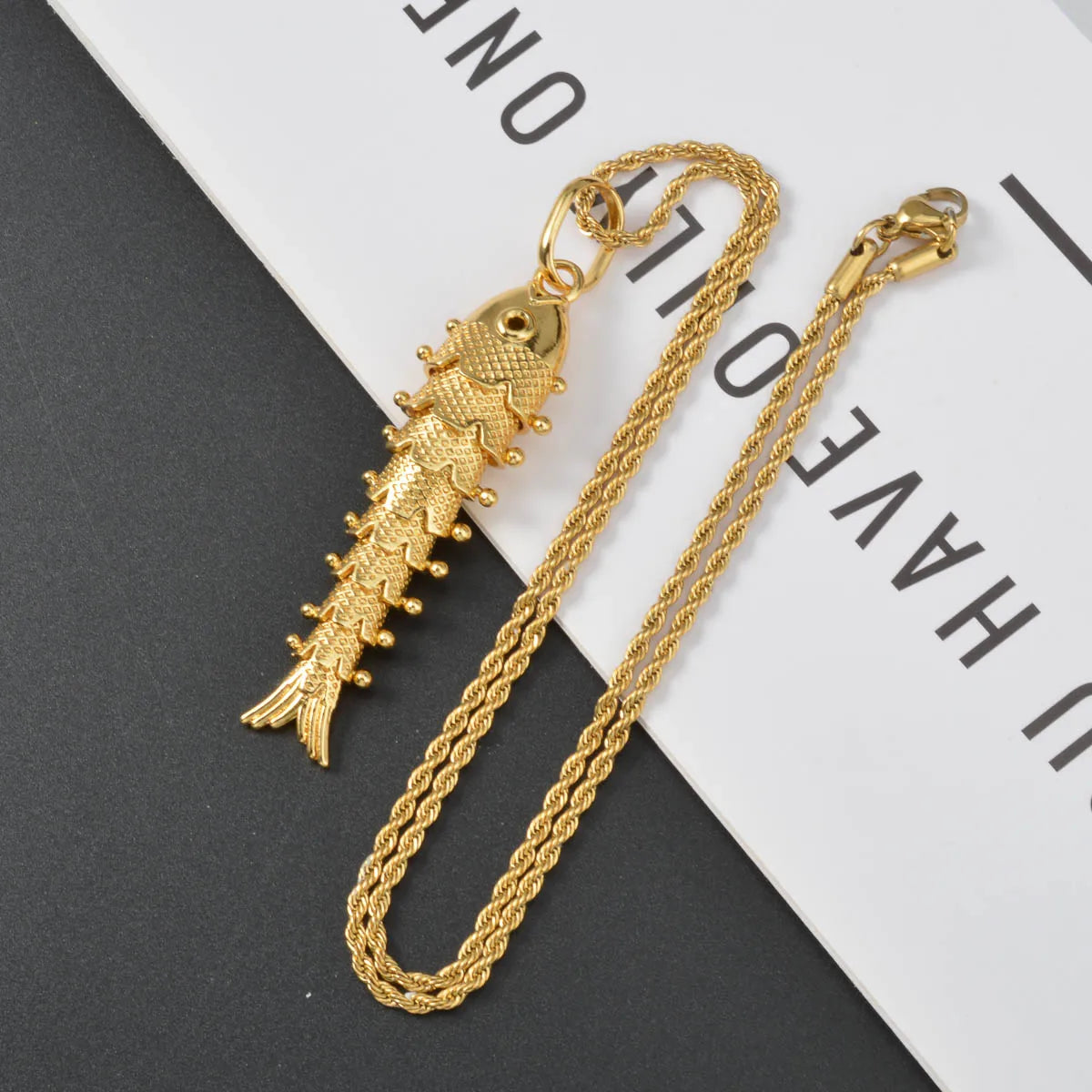 Cute Golden Lucky Fish Pendant Necklace 18k Gold-plated Fashionable Holiday Gift Jewelry Accessory Men Women Pendant Necklace