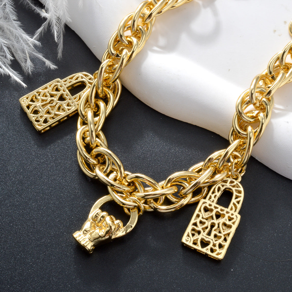 Zeadear jewelry 14k gold plated Fists and locks charm bracelet