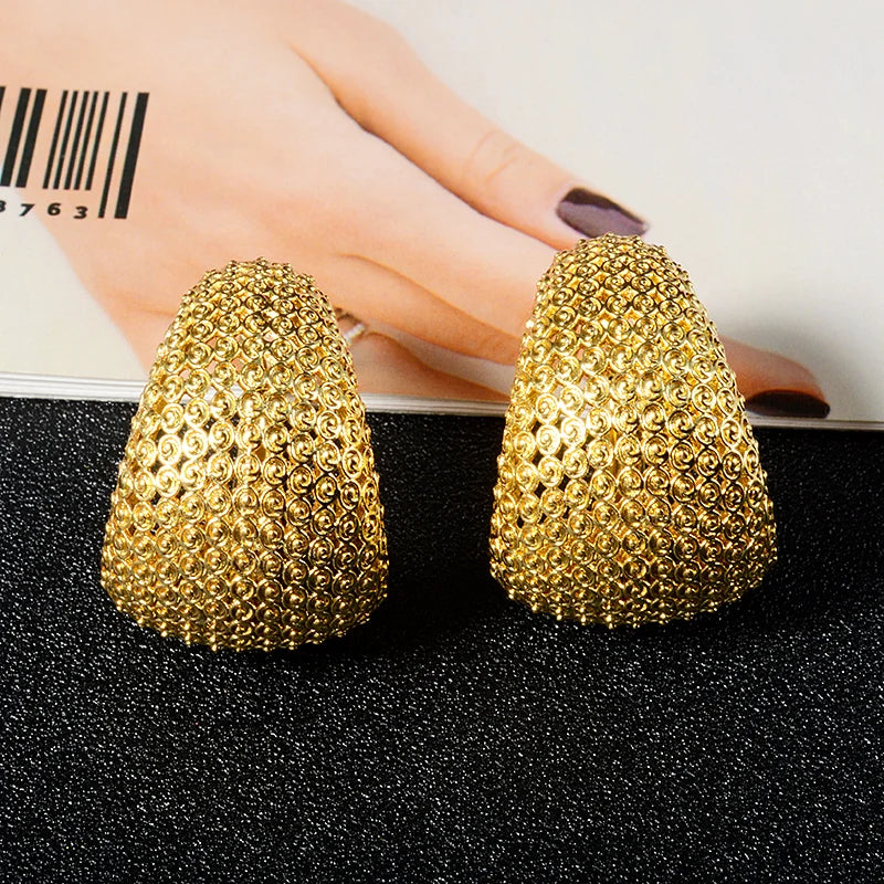 2021 Fashion New New Design Clip Earrings For Women High Quality Classic Jewelry For Daily Wear Anniversary