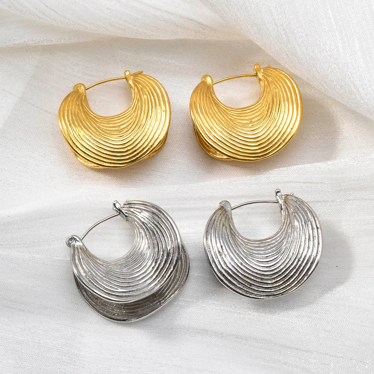 Fashion jewelry Waterproof Stainless Steel 18k Gold Plated shell hoop Earrings Women