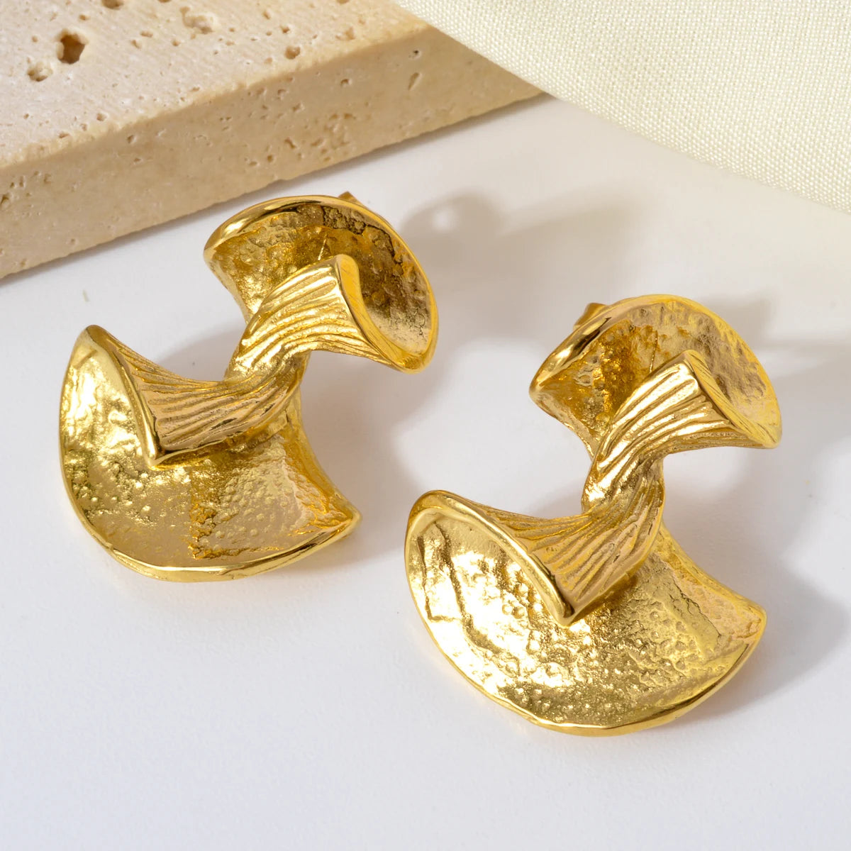 Hypoallergenic Jewelry Earrings OEM Tarnish Free Stainless Steel 18k Gold Plated Thick Cc Stud Earrings Hoop Earrings For Women