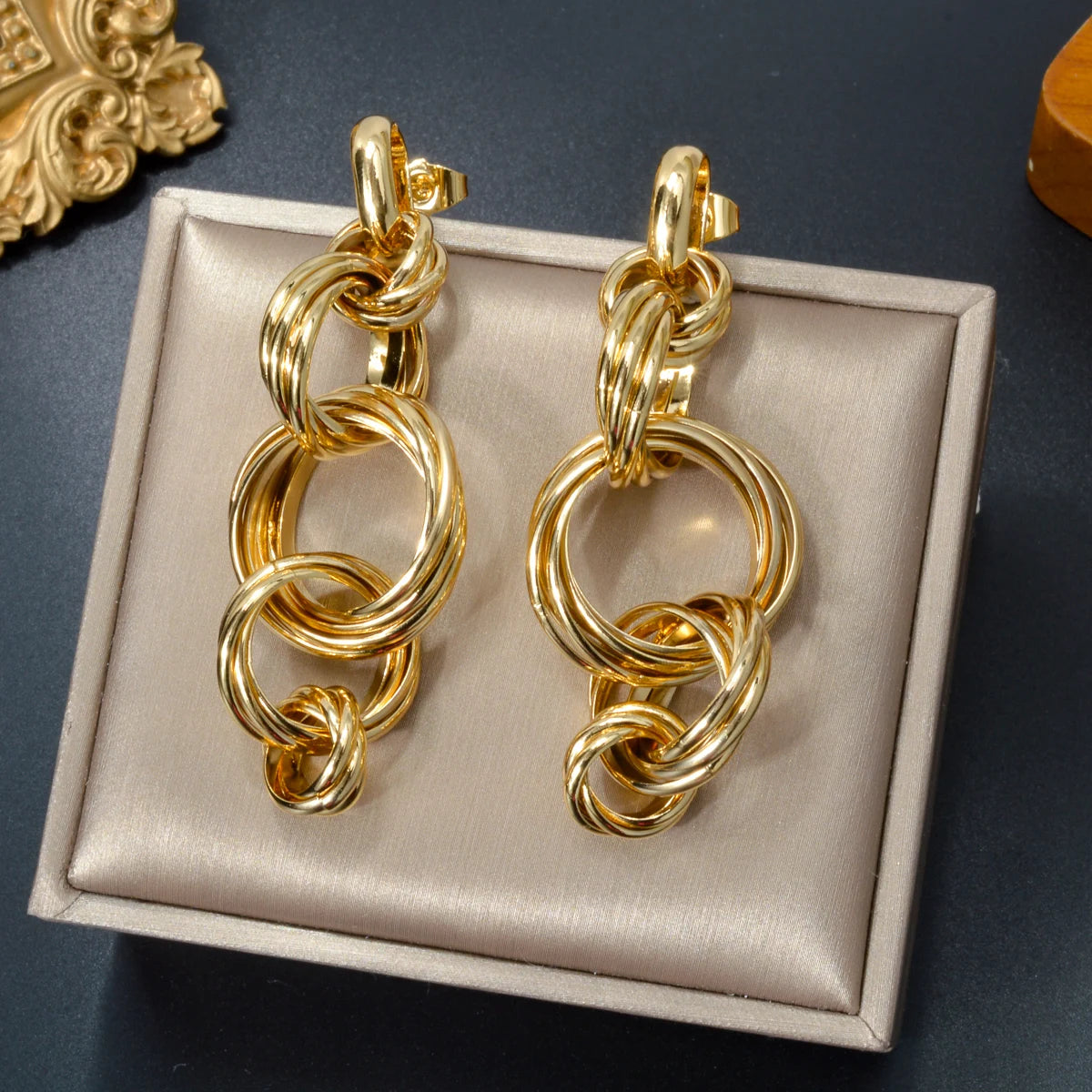 Custom Wholesale Jewellery Fashion Dubai Gold Plated Luxury Bridal Wedding Earring Bracelet Necklace Jewelry Sets Women