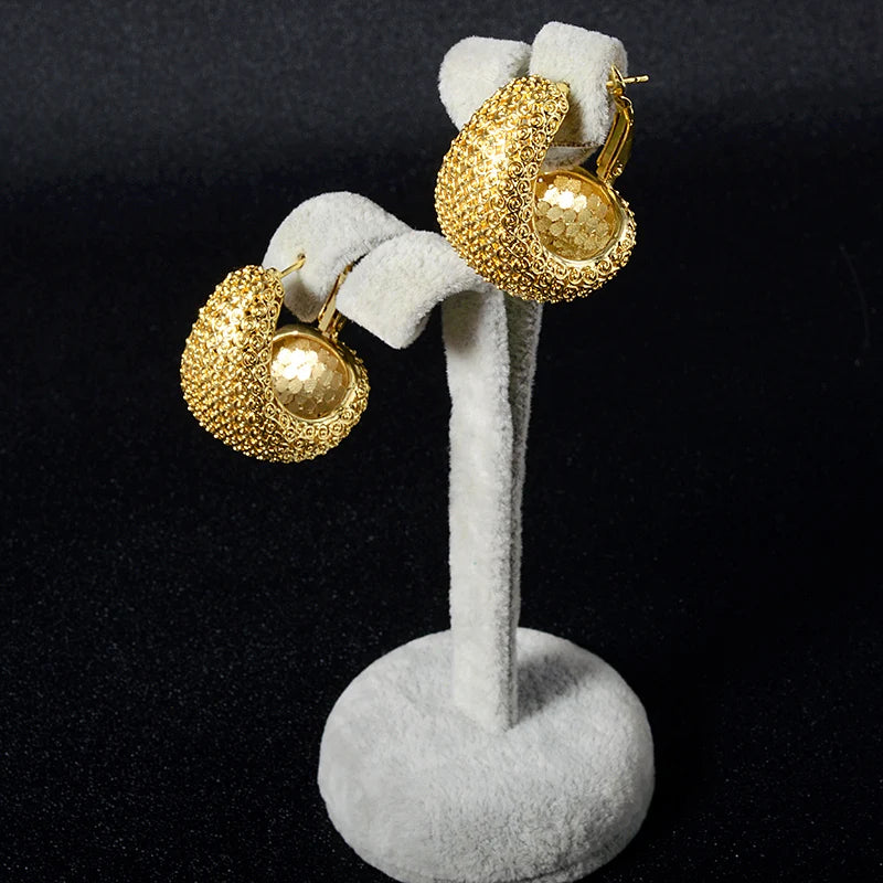 2021 Fashion New New Design Clip Earrings For Women High Quality Classic Jewelry For Daily Wear Anniversary