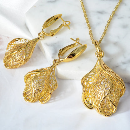 Fashion Jewelry 2021 Jewelry Sets For Women Necklace Earrings Pendant Twisted Circles For Party Daily Anniversary