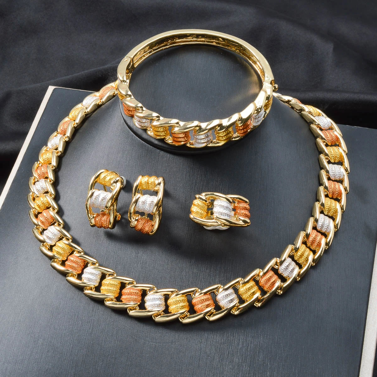 Fashion Dubai Luxury 14K Gold Plated bracelet necklace ring earring Jewelry Set