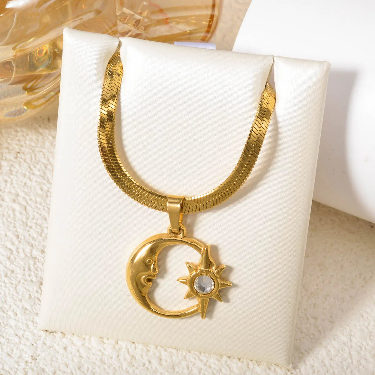 Stainless Steel Necklace Sun And Moon Art Pendant Simple Neck Chain Hip-hop Daily Jewelry Accessories Wen Women Gifts Necklace
