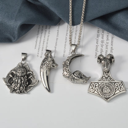Wolf Animal Pendant Necklace Skeleton Halloween Gift Amulet Pendant Stainless Steel Jewelry Necklace Wearing Festivals Souvenir