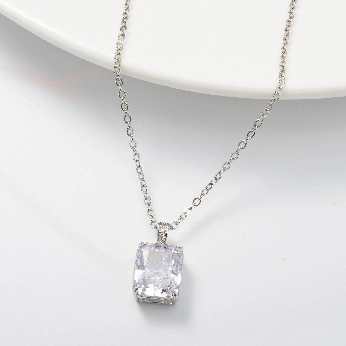 ZEADear Elegant Pendant Gift for Girl Cubic Shiny Zircon Necklace Copper Metal Chain Link High Quality Jewelry Neck Charms Women