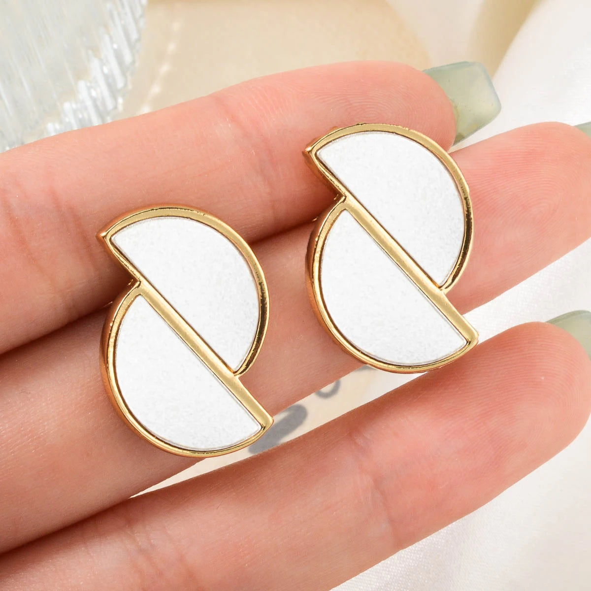 Exquisite Ear Studs Geometric Irregular Heart Stainless Steel Earrings Female Elegant Jewelry Accessories Daily Wear Gift