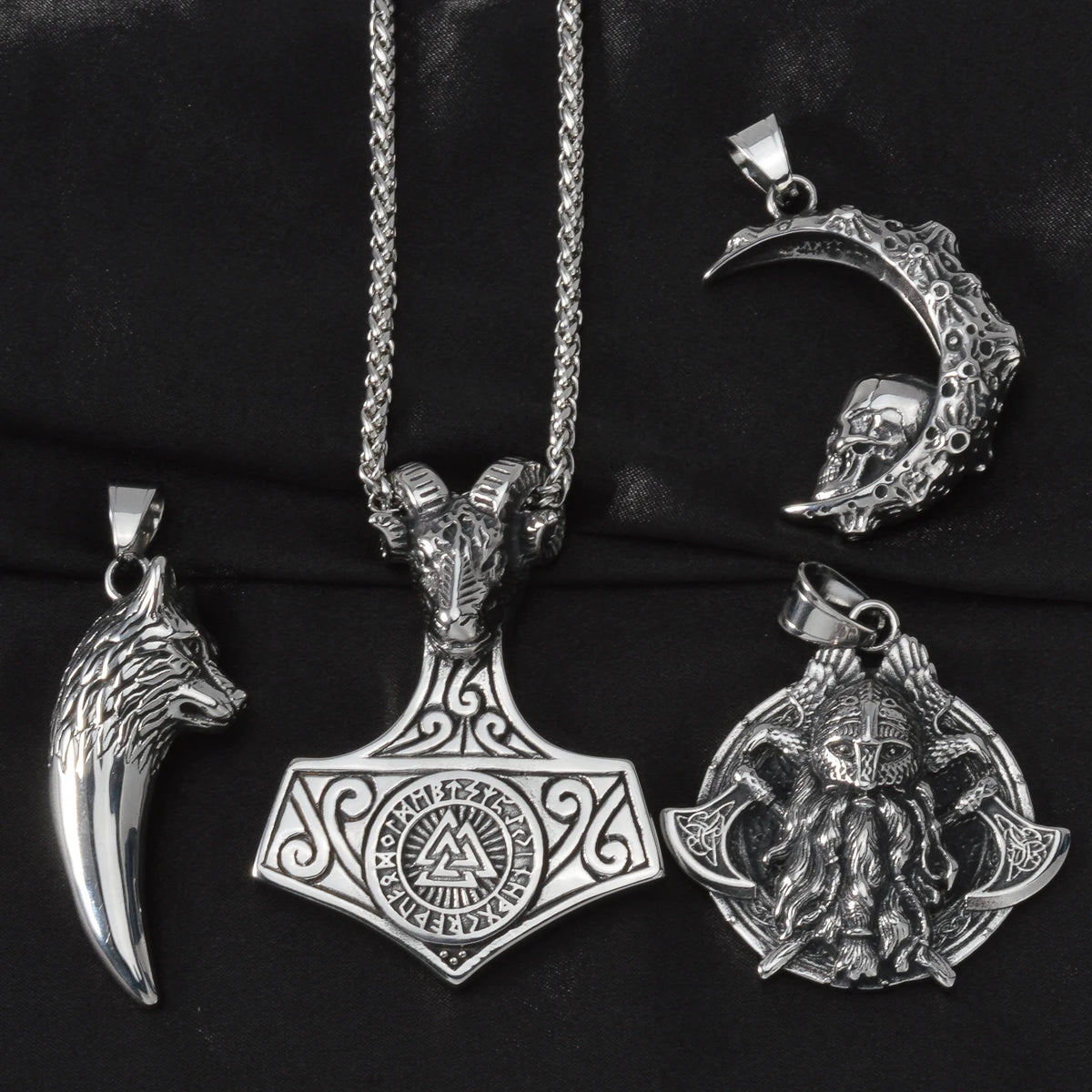 Wolf Animal Pendant Necklace Skeleton Halloween Gift Amulet Pendant Stainless Steel Jewelry Necklace Wearing Festivals Souvenir