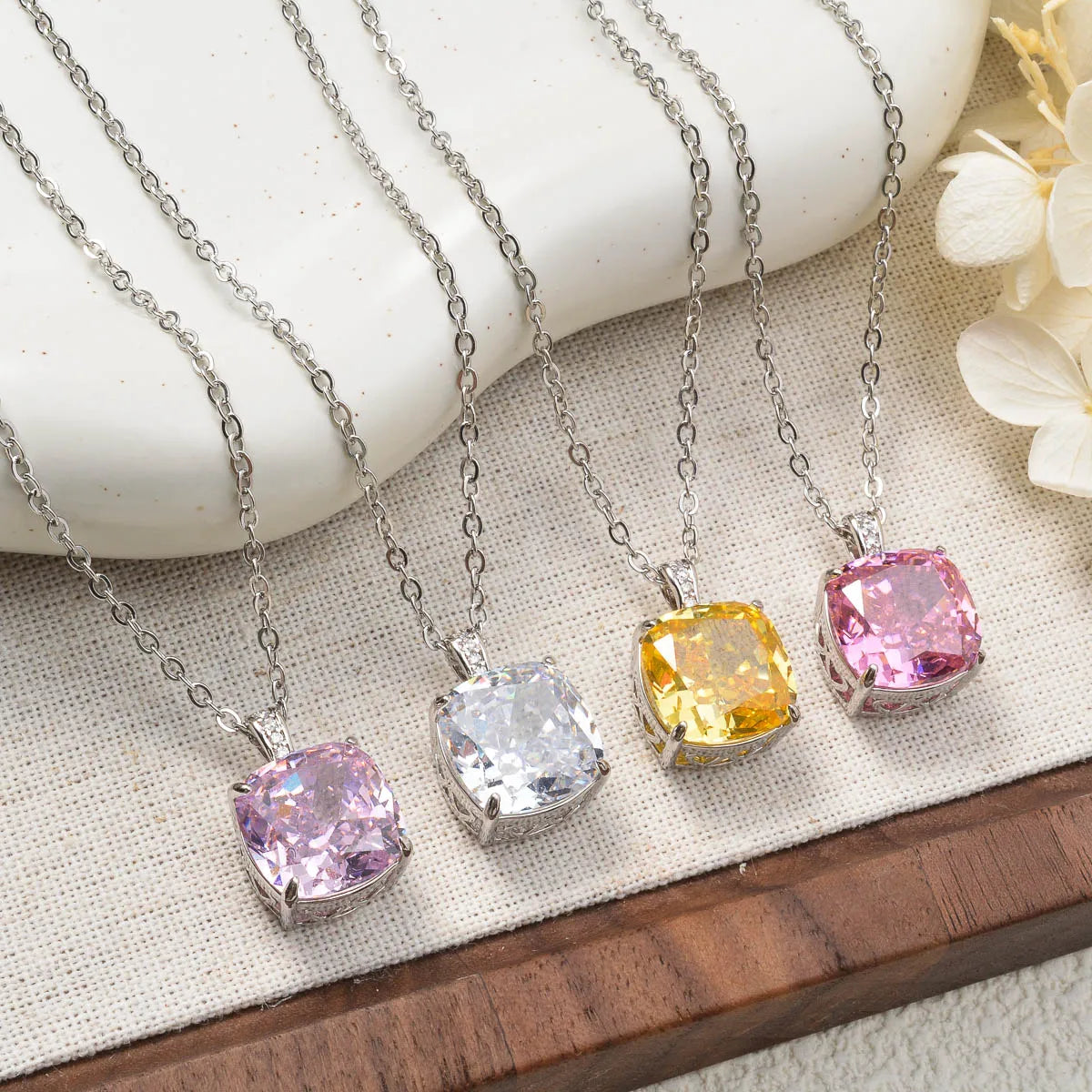 ZEADear Elegant Pendant Gift for Girl Square Shiny Zircon Necklace Copper Metal Chain High Quality Jewelry Neck Charms Women