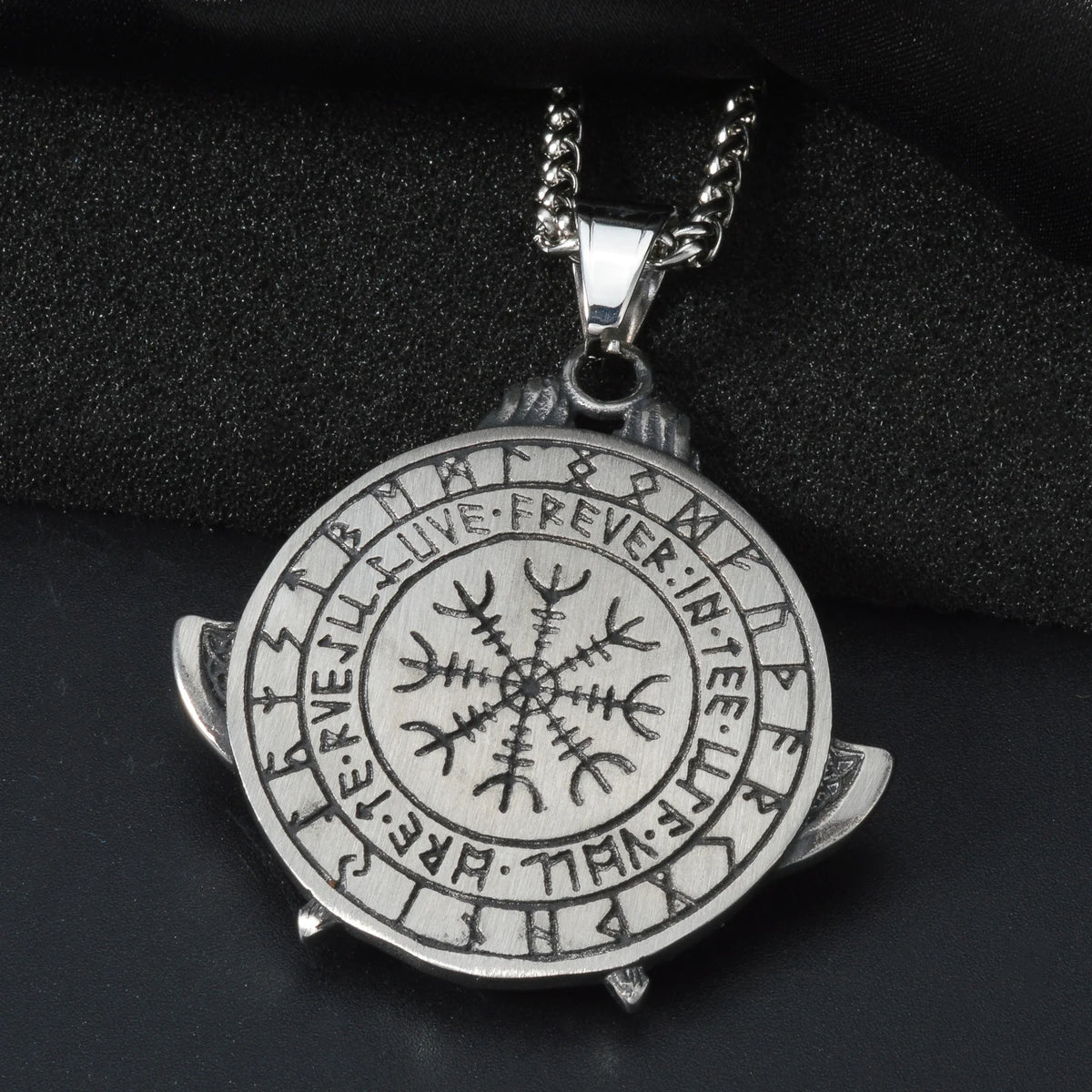Wolf Animal Pendant Necklace Skeleton Halloween Gift Amulet Pendant Stainless Steel Jewelry Necklace Wearing Festivals Souvenir