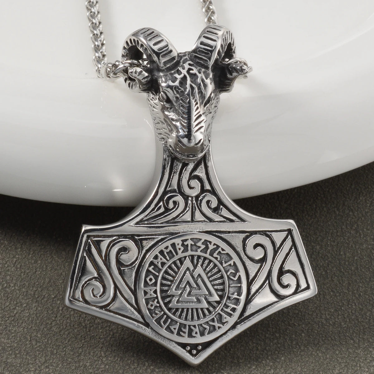 Wolf Animal Pendant Necklace Skeleton Halloween Gift Amulet Pendant Stainless Steel Jewelry Necklace Wearing Festivals Souvenir
