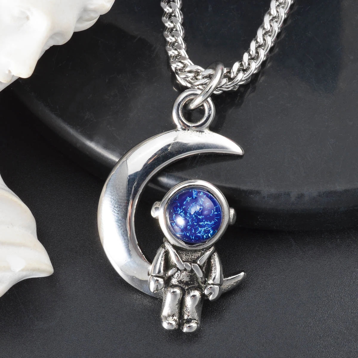 DIY Pendant Necklace Accessories Astronauts Spacewalk Stainless Steel Pendant Moon Stars Jewelry Charm Neck Chain Gifts