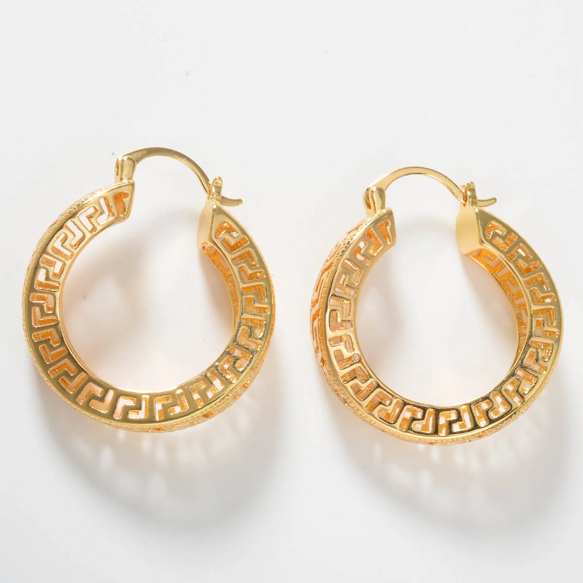 Vintage Hoop Earring Women Fashion Copper Circle Earrings Hollow Gold Plated Party Wedding Jewelry Accessories For Friends Gifts