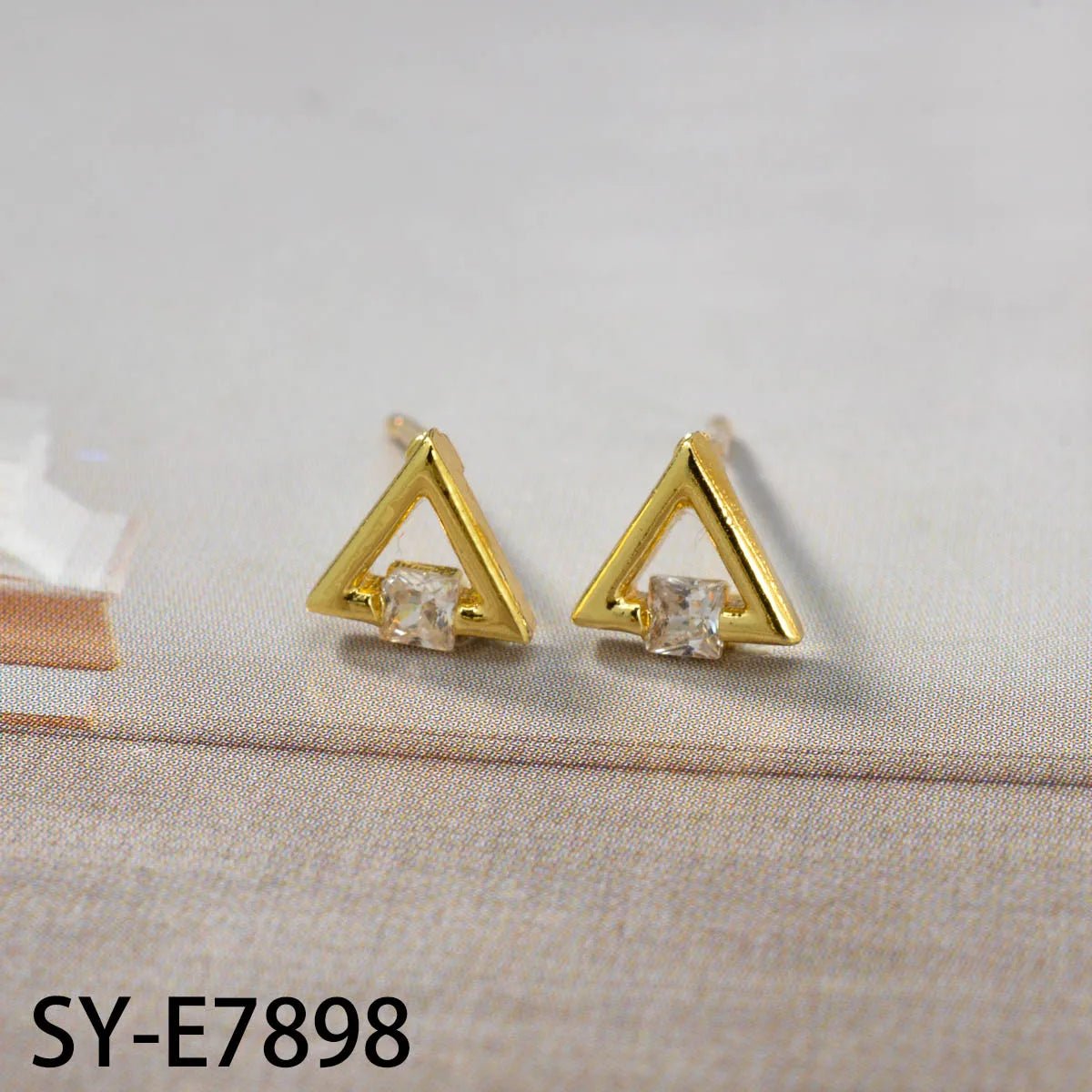 ZEADear Fashion Jewelry Dubai Zircon High Quality 18k Gold Plated Earrings Women Butterfly Ear Accessories Engagement