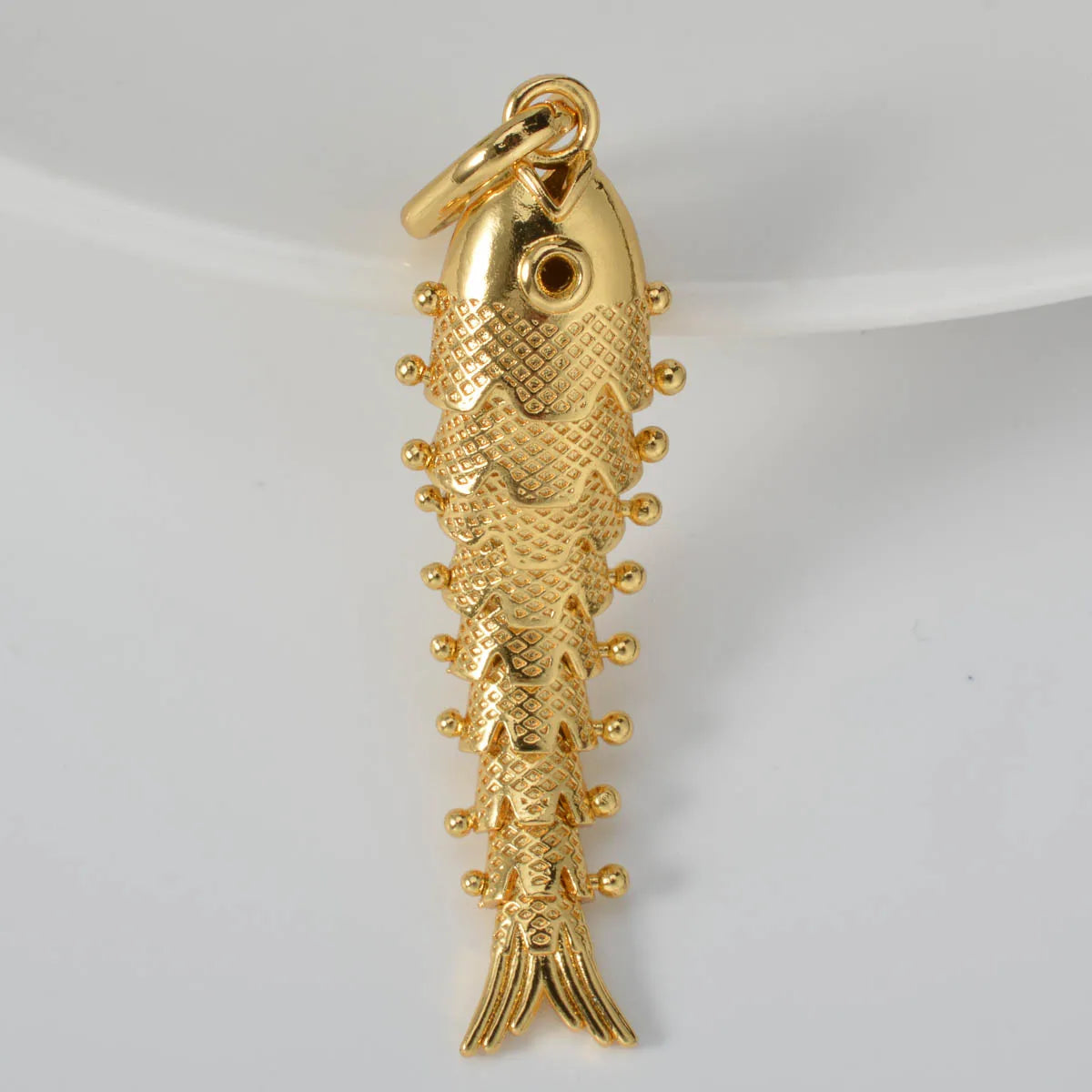 Cute Golden Lucky Fish Pendant Necklace 18k Gold-plated Fashionable Holiday Gift Jewelry Accessory Men Women Pendant Necklace