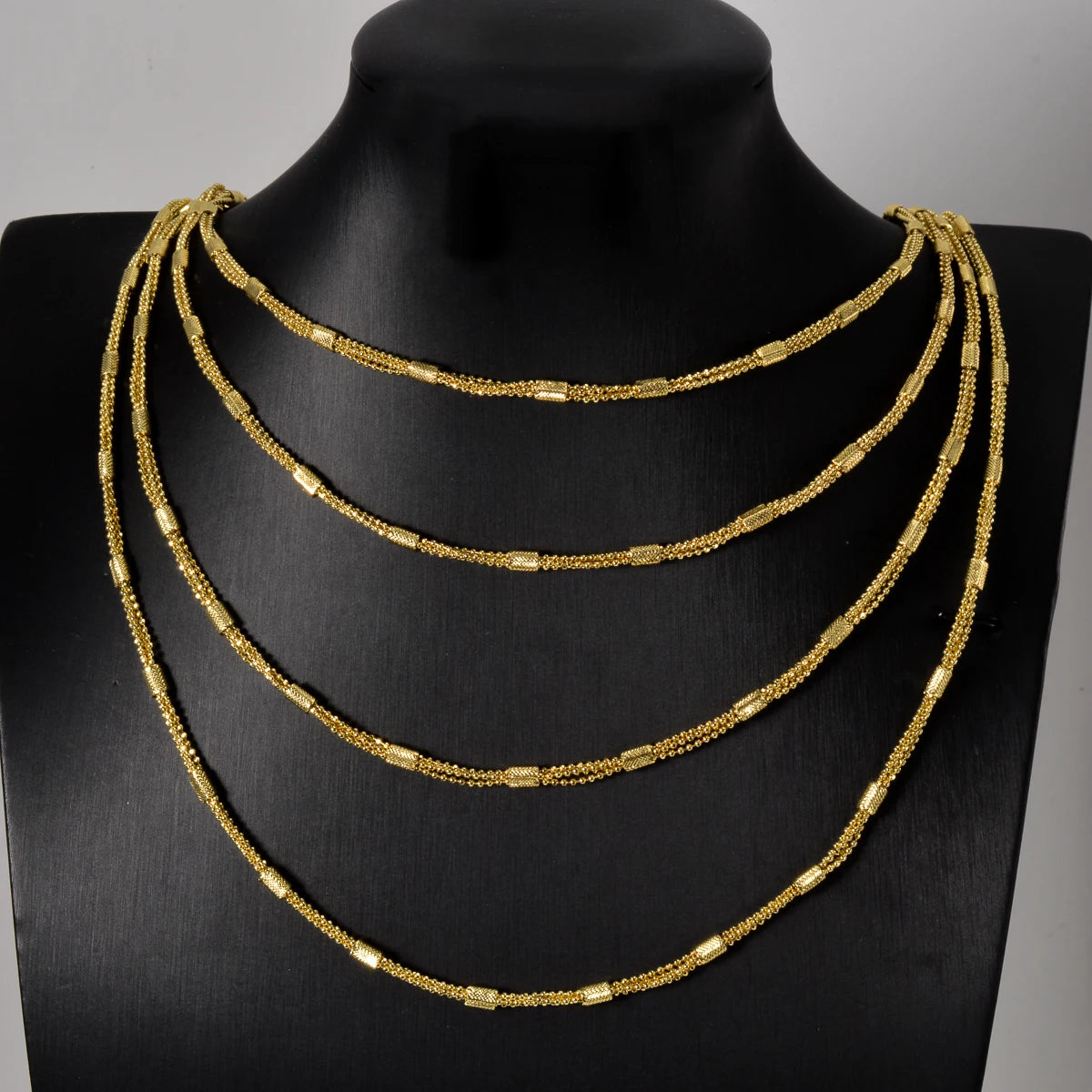Textured Beaded Tube Link Necklace Shiny Gold Tone Copper Chain Unisex Fashion Jewelry Daily Outfit Wedding Anniversary Gift