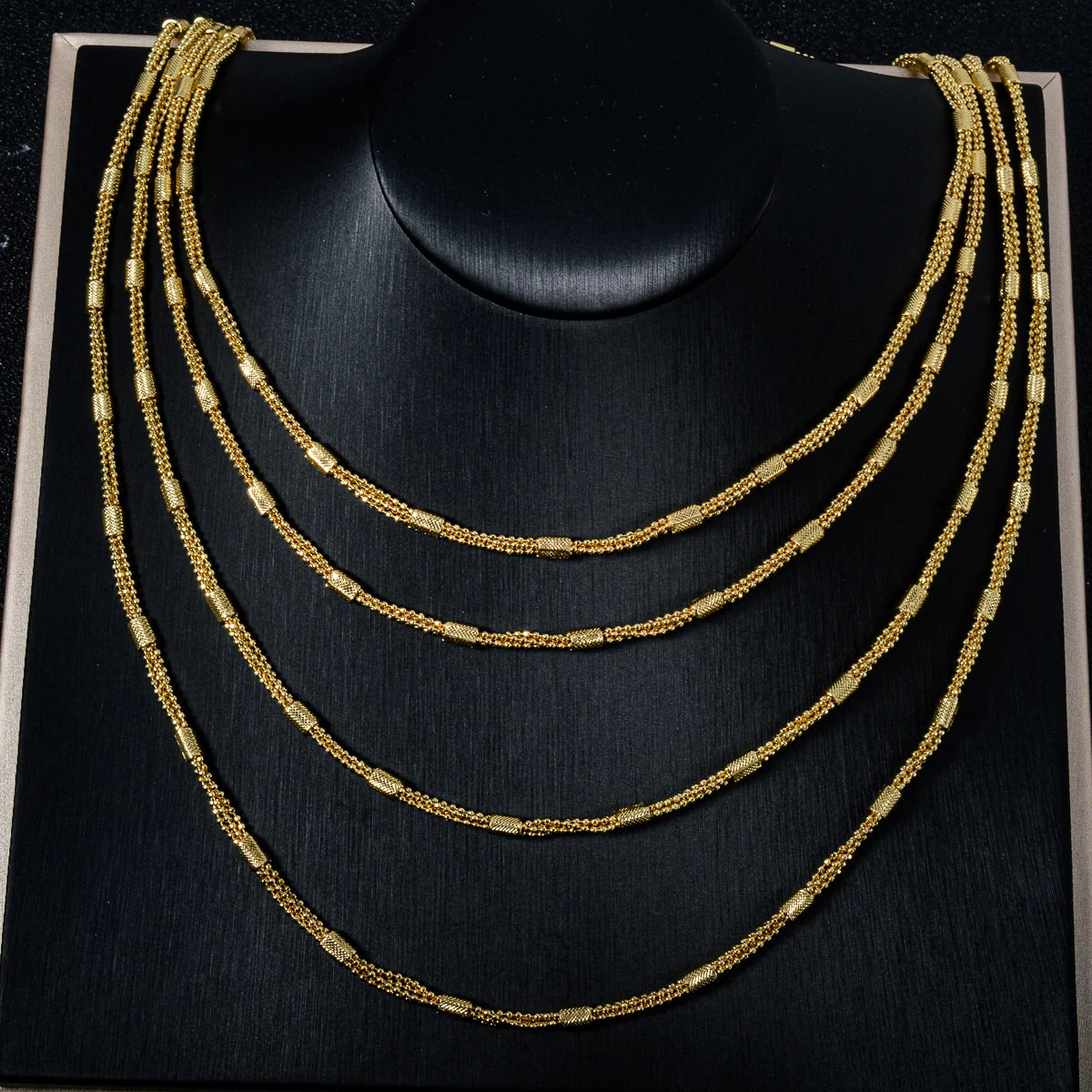 Textured Beaded Tube Link Necklace Shiny Gold Tone Copper Chain Unisex Fashion Jewelry Daily Outfit Wedding Anniversary Gift