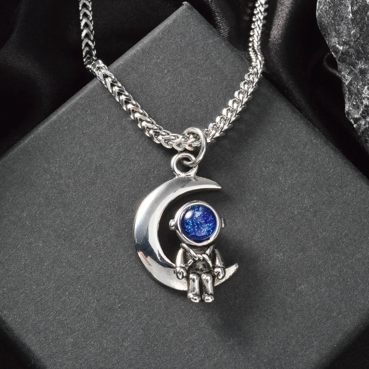 DIY Pendant Necklace Accessories Astronauts Spacewalk Stainless Steel Pendant Moon Stars Jewelry Charm Neck Chain Gifts
